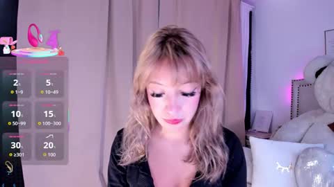 Snapshot of mayajhons chatting on November 28, 2025, 12:30 pm Mayajhons online show from November 28, 2025, 12:30 pm