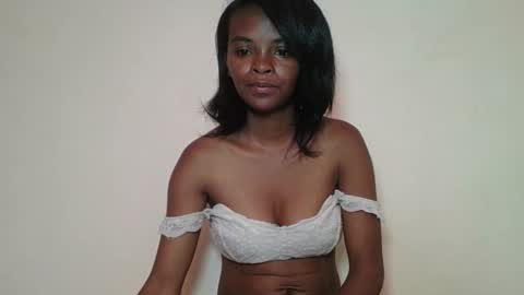 mayalabelle online show from November 23, 2025, 6:02 am