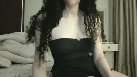 mayamiaxoxo online show from October 8, 2025, 5:43 pm