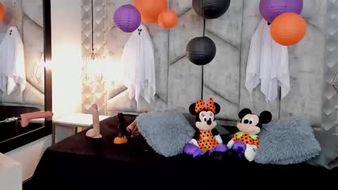 Snapshot of mayarusell01 chatting on October 27, 2025, 11:25 am Nicolle Ruselle Hello my lovely schedule for great fun from 630 am and end 800 pm Colombian time I wait for you online show from October 27, 2025, 11:25 am