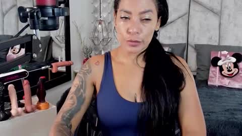 Snapshot of mayarusell01 chatting on November 13, 2025, 12:04 pm Nicolle Ruselle Hello my lovely schedule for great fun from 630 am and end 800 pm Colombian time I wait for you online show from November 13, 2025, 12:04 pm