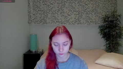 Snapshot of maybe_mia chatting on January 30, 2025, 1:22 am Mia GMT2 Mon 3-9 AM Tue 3-9 AM Wed 3-9 AMThur 10 AM - 4 PM Fri 3-9 AM Sat 3-9 AM Sun 3-9 AM. online show from January 30, 2025, 1:22 am