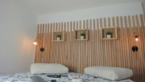 Maye Wells online show from January 13, 2026, 7:30 pm