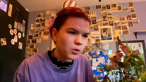 Rose online show from April 6, 2026, 9:21 am