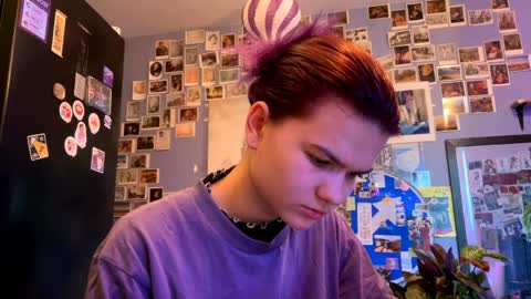 Rose online show from April 7, 2026, 4:13 am