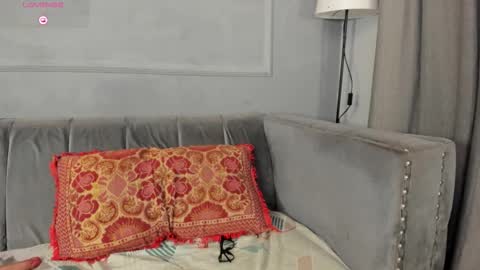 mayevanss online show from November 22, 2025, 3:38 am