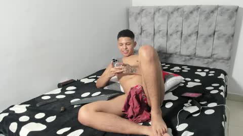 Snapshot of maykyboyx chatting on June 4, 2026, 1:39 pm Mayky... online show from June 4, 2026, 1:39 pm