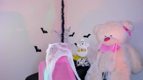 may online show from October 22, 2025, 10:31 pm