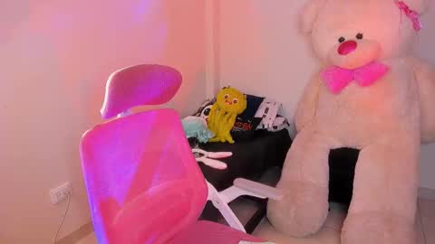 may online show from November 2, 2025, 8:33 pm