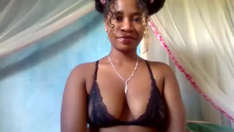Snapshot of mayrah5 chatting on May 10, 2026, 6:29 am mayrah online show from May 10, 2026, 6:29 am