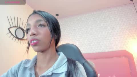 Snapshot of mayroberts chatting on February 11, 2025, 12:16 pm MAY online show from February 11, 2025, 12:16 pm