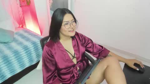 Snapshot of mayu_kim chatting on November 2, 2025, 7:05 pm Mayu KIm online show from November 2, 2025, 7:05 pm