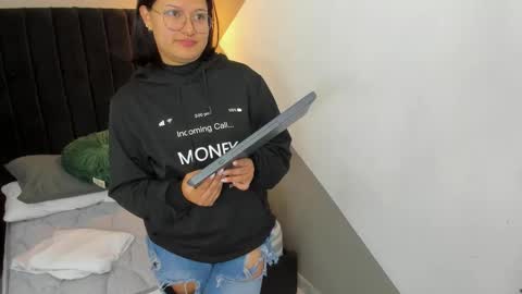 Snapshot of mayu_kim chatting on November 30, 2025, 11:25 am Mayu KIm online show from November 30, 2025, 11:25 am