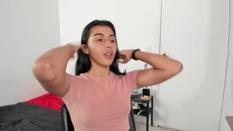 mazikeen_18 online show from May 14, 2026, 1:29 pm