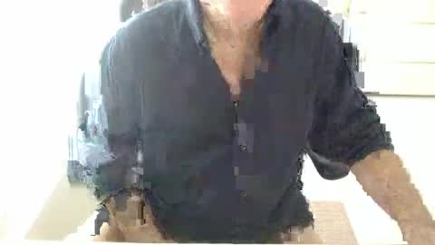 Snapshot of mbeastie chatting on January 8, 2025, 4:00 pm Beastie online show from January 8, 2025, 4:00 pm