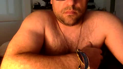 Snapshot of mbotve chatting on April 13, 2026, 7:08 pm VzlaMan online show from April 13, 2026, 7:08 pm