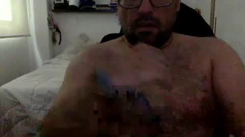 Snapshot of mbotve chatting on April 15, 2026, 4:36 pm VzlaMan online show from April 15, 2026, 4:36 pm