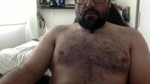 Snapshot of mbotve chatting on May 6, 2026, 3:28 pm VzlaMan online show from May 6, 2026, 3:28 pm