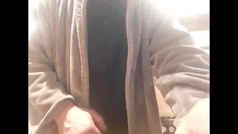 Snapshot of mccock16cm chatting on February 19, 2025, 12:46 am mccock16cm online show from February 19, 2025, 12:46 am