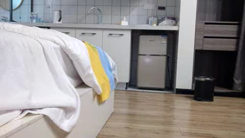 Fuyu online show from February 4, 2026, 12:00 pm