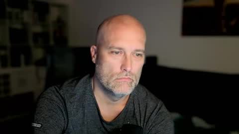 Snapshot of mcinside chatting on November 5, 2025, 7:58 pm mcinside online show from November 5, 2025, 7:58 pm