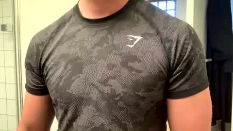 Snapshot of mcr8080 chatting on December 30, 2024, 3:02 pm mcr8080 online show from December 30, 2024, 3:02 pm