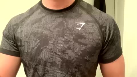 Snapshot of mcr8080 chatting on January 22, 2025, 10:48 pm mcr8080 online show from January 22, 2025, 10:48 pm