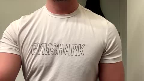 Snapshot of mcr8080 chatting on February 19, 2025, 6:00 am mcr8080 online show from February 19, 2025, 6:00 am