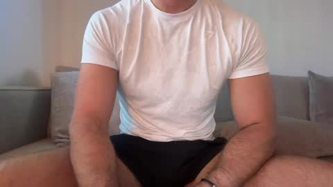 Snapshot of mcr8080 chatting on May 22, 2026, 6:20 am mcr8080 online show from May 22, 2026, 6:20 am