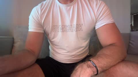 Snapshot of mcr8080 chatting on June 2, 2026, 5:31 am mcr8080 online show from June 2, 2026, 5:31 am