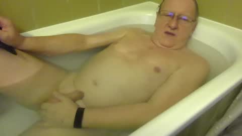 mcswis6 online show from January 19, 2025, 9:55 pm