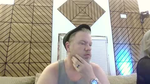 me2283 online show from May 4, 2026, 2:07 am