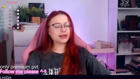 Snapshot of me_hanna chatting on November 11, 2025, 10:32 pm Hanna online show from November 11, 2025, 10:32 pm