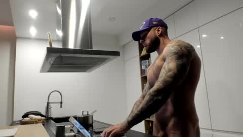 Snapshot of mealphamale chatting on December 12, 2024, 2:55 pm Alpha Male online show from December 12, 2024, 2:55 pm