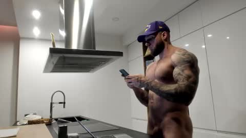 Snapshot of mealphamale chatting on January 22, 2025, 5:59 pm Alpha Male online show from January 22, 2025, 5:59 pm