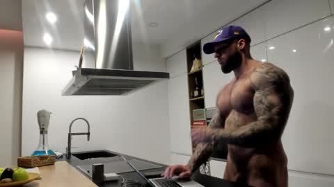 Snapshot of mealphamale chatting on February 16, 2026, 8:27 pm Alpha Male online show from February 16, 2026, 8:27 pm