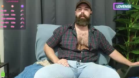 Snapshot of meaty_roll chatting on December 23, 2025, 3:26 am Meaty Roll online show from December 23, 2025, 3:26 am