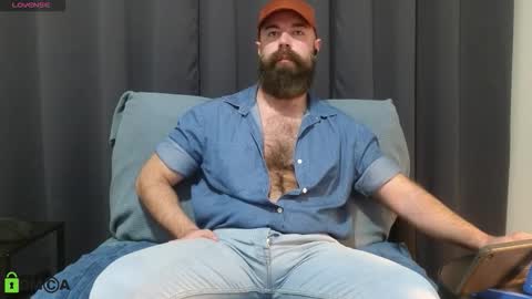 Snapshot of meaty_roll chatting on January 6, 2026, 3:21 am Meaty Roll online show from January 6, 2026, 3:21 am