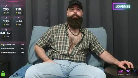 Meaty Roll online show from March 28, 2026, 11:32 am