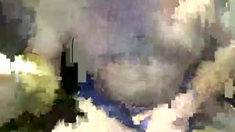 Snapshot of mecalientasmucho chatting on December 16, 2025, 5:29 pm mecalientasmucho online show from December 16, 2025, 5:29 pm