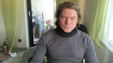 medeinoe online show from January 12, 2025, 9:19 am