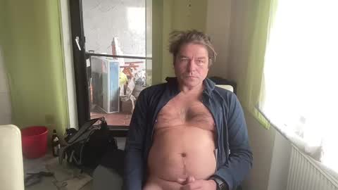 medeinoe online show from February 24, 2025, 9:10 am