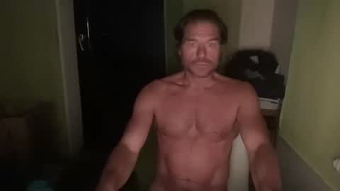 medeinoe online show from October 18, 2025, 7:03 pm