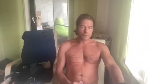 medeinoe online show from November 10, 2025, 12:48 pm