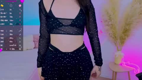 Snapshot of medina_andress chatting on April 19, 2026, 9:06 pm Dina online show from April 19, 2026, 9:06 pm