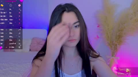 Snapshot of medina_andress chatting on April 21, 2026, 9:17 pm Dina online show from April 21, 2026, 9:17 pm