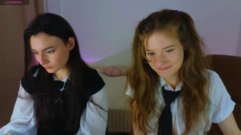 Snapshot of medina_andress chatting on April 25, 2026, 3:31 pm Dina online show from April 25, 2026, 3:31 pm