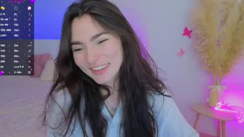 Snapshot of medina_andress chatting on May 8, 2026, 7:41 pm Dina online show from May 8, 2026, 7:41 pm
