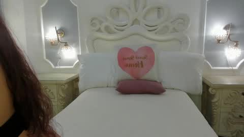 Snapshot of medoly03 chatting on April 26, 2026, 2:53 am Melody online show from April 26, 2026, 2:53 am