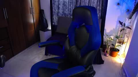 Coral online show from February 16, 2025, 7:16 pm